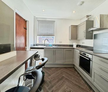 3 bedroom terraced house to rent - Photo 6