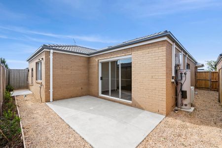 Four Bedroom Family Home - Parkland On Your Doorstep - Photo 4