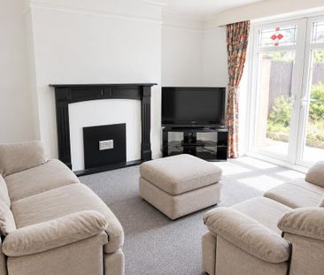 3 bedroom semi-detached house to rent - Photo 1