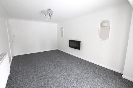 2 bedroom bungalow to rent - Photo 2