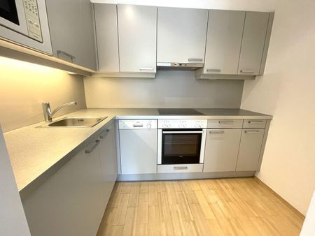 Ruhige Neubauwohnung im Architektenhaus + Blick ins Grüne // Ab Dezember!! - Foto 3