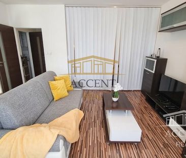 ACCENT REAL / PRENÁJOM ÚTULNÉHO 1 IZBOVÉHO BYTU S BALKÓNOM V RAČI - Photo 2