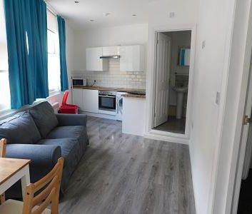 1 bedroom flat to rent - Photo 1