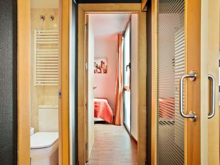 Carrer de Prats de Molló, Barcelona, Catalonia 08021 - Foto 5