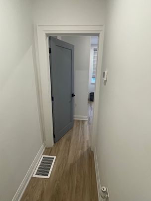 For Lease - 1571 Dupont Street Unit# 2nd Flr, Toronto, Ontario - Photo 1