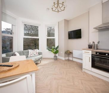 Apt 6, 15 Malone Road, Belfast, BT9 6RT - Photo 5