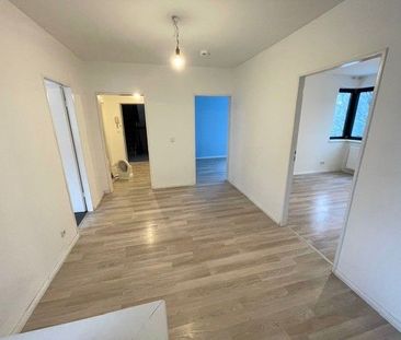 Charmante 3-Zimmer-Wohnung mit Renovierungspotenzial! - Foto 1