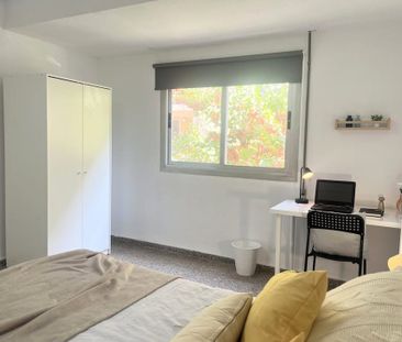 Carrer de Pere Cabanes, Valencia, Valencian Community 46019 - Photo 5