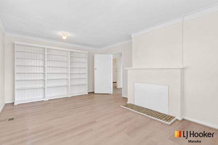 12 Warramoo Crescent, Narrabundah ACT 2604 - House For Rent | Domain - Photo 3