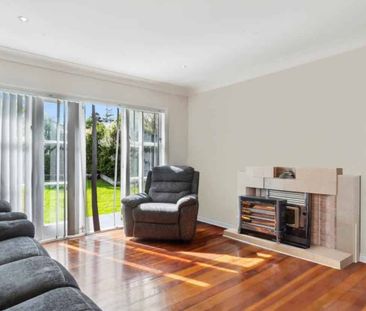 Spacious 3-Bedroom Family Home – Fully Fenced... - Photo 1