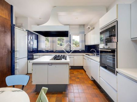 Barcelona, Catalonia 08035 - Photo 3