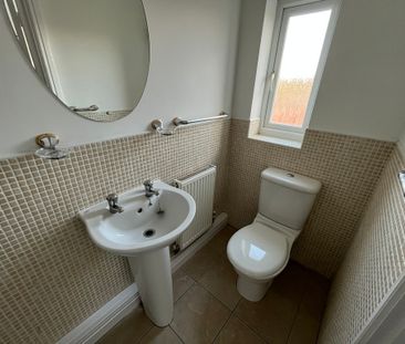 Malvern Drive, Woodlaithes, S66 3XA - Photo 6