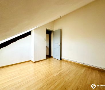 Location Appartement 4 pièces 74m² ROANNE 42300 - Photo 2