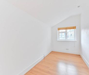 4 bedroom terraced house to rent - Photo 6