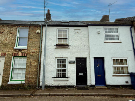 2 bedroom terraced house to rent - Photo 2