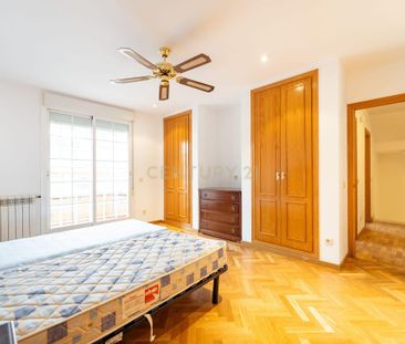 Pozuelo de Alarcón, Community of Madrid - Photo 2