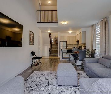 For Lease - 15 Andrew Knowles Lane, East Gwillimbury, Ontario - Photo 4