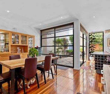 BRILLIANT INNER-CITY TOWN RESIDENCE - Photo 3