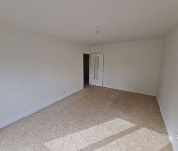 Location Appartement 3 pièces 61m² - Photo 2