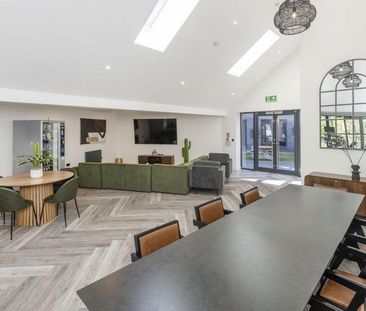 1 bedroom in a flat share to rent - Photo 5