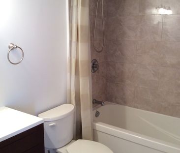 For Lease - 45 HOLLAND Avenue Unit# 910, Tunneys Pasture and Ottawa... - Photo 2