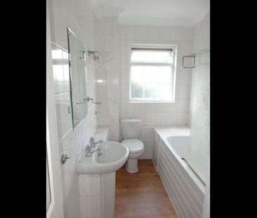 Launceston Close - Photo 5