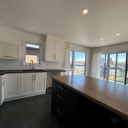 Appartement 4 1/2 incluant une Terrasse au toit - Photo 3