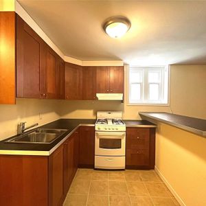 For Lease - 485 Oriole Parkway Unit# A, Toronto, Ontario - Photo 2