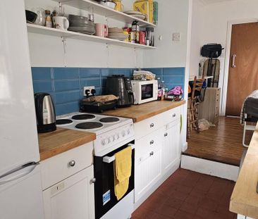 4 bedroom property to rent - Photo 3