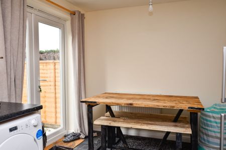 South Wootton - Photo 3