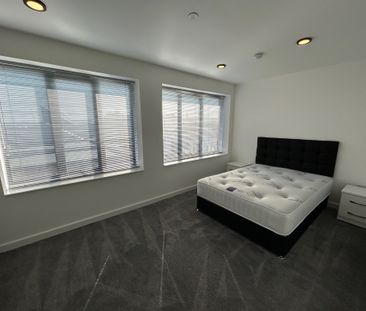 Burlington Square, Chesterfield - Photo 3