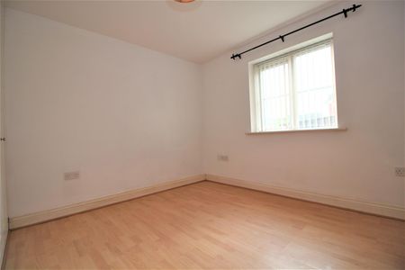 Cransley Close, Hamilton, Leicester, Leicestershire, LE5 1QQ - Photo 4