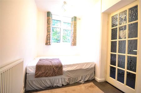 Raveley Avenue, Fallowfield, Manchester, M14 6WA - Photo 5