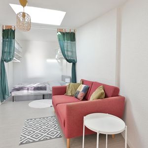 Location Appartement 1 pièce 21m² - Photo 2