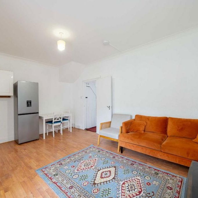 6 bedroom house to rent - Photo 1