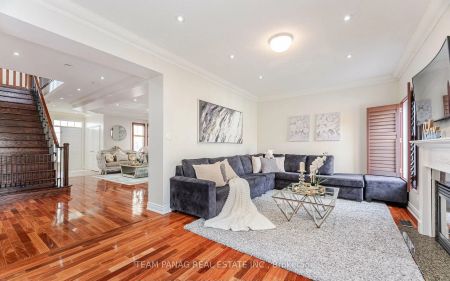 7 Sorbonne Drive #UPPER - Photo 3