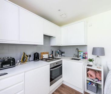 Studio to rent - Photo 4
