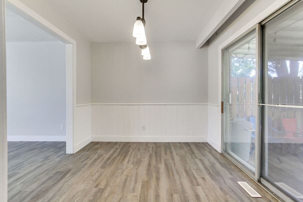 For Lease - 17 Larkdale Crescent, Essa, Ontario - Photo 1