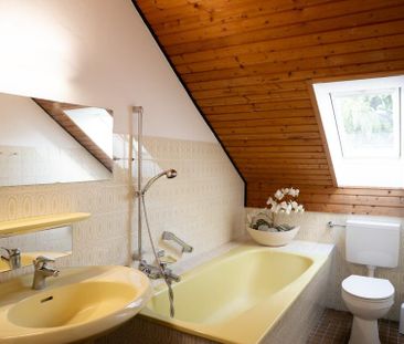 zentrale Dachgeschosswohnung, zum vermieten - Photo 3