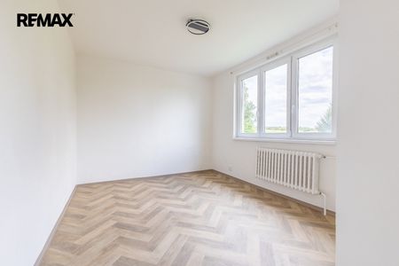Pronájem bytu 4+kk 75 m² - Photo 2