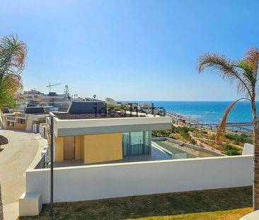 Alquiler de chalet adosado en CL Dingo, 2 - Photo 6