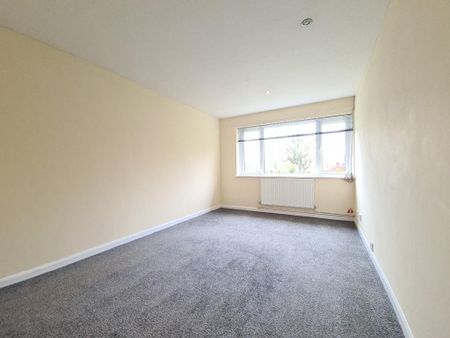 2 bedroom maisonette to rent - Photo 2