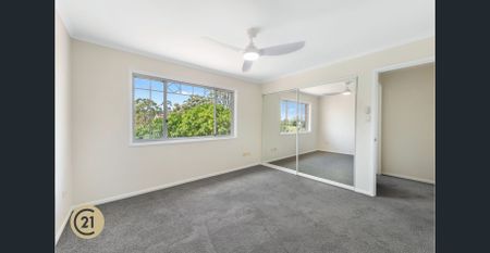 Freshly Updated Family Home in a Prime Cherrybrook Location - Photo 5