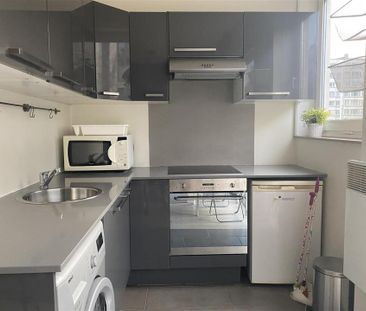 Volledig gemeubelde studio in het centrum van Antwerpen! - Photo 2
