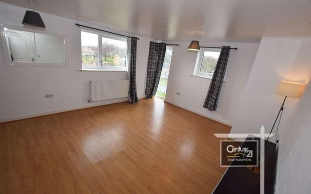 |ref: |, Hinkler Road, Southampton, SO19 - Photo 1