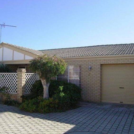 Modern Easy-Care Living Minutes from Rockingham Beach - Photo 2