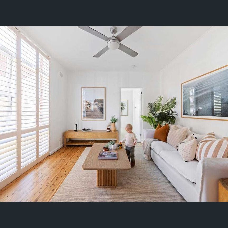 Light Filled Apartment in a Peaceful Leafy Setting - Photo 1