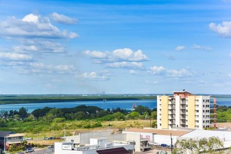 FURNISHED - VIEW FROM THE TOP! - Photo 4