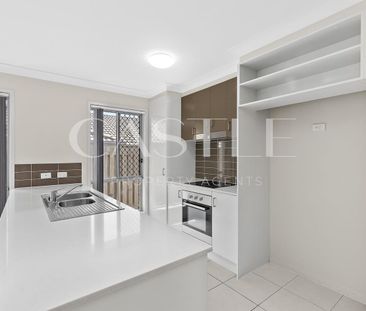 Exquisite Family Home In Sought After Suburb - Photo 4