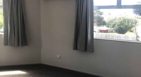 Apartment in Melville - Photo 2